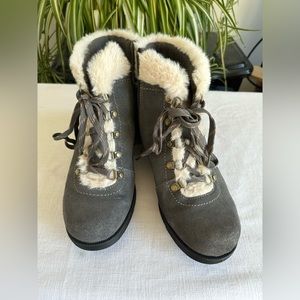 Earth Original Gray Suede Boots, like new!
